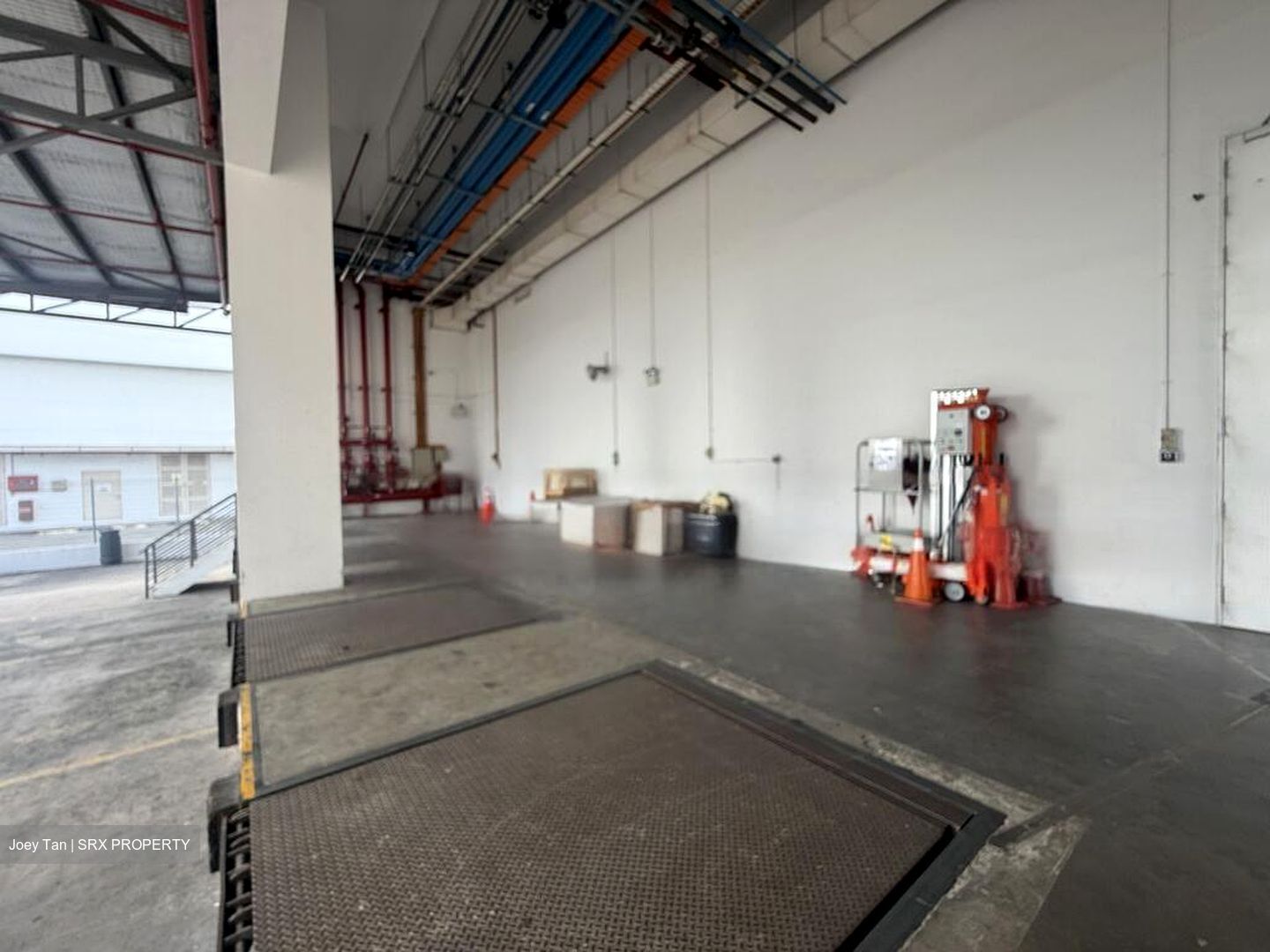 Bth Centre (D19), Office #451585651